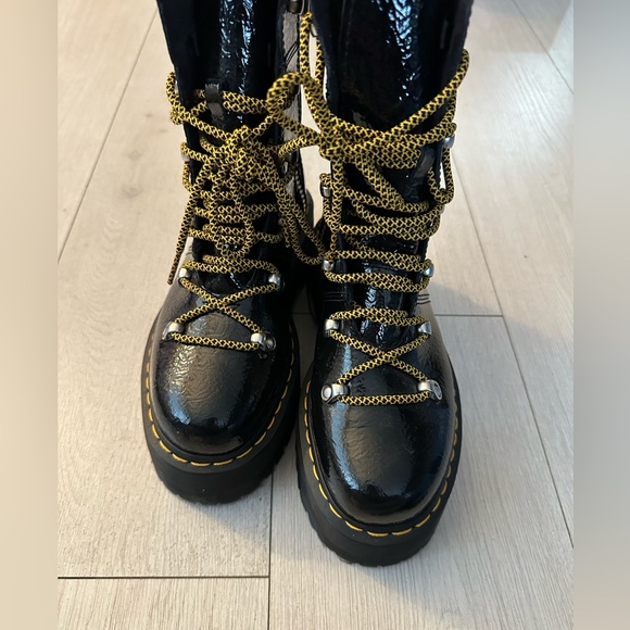 Dr. Martens Ghilana Max Distressed platform boots - Picture 4 of 10